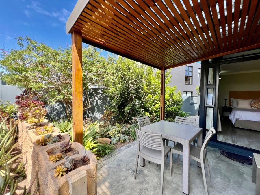 5 Bedroom Property for Sale in Oubaai Western Cape